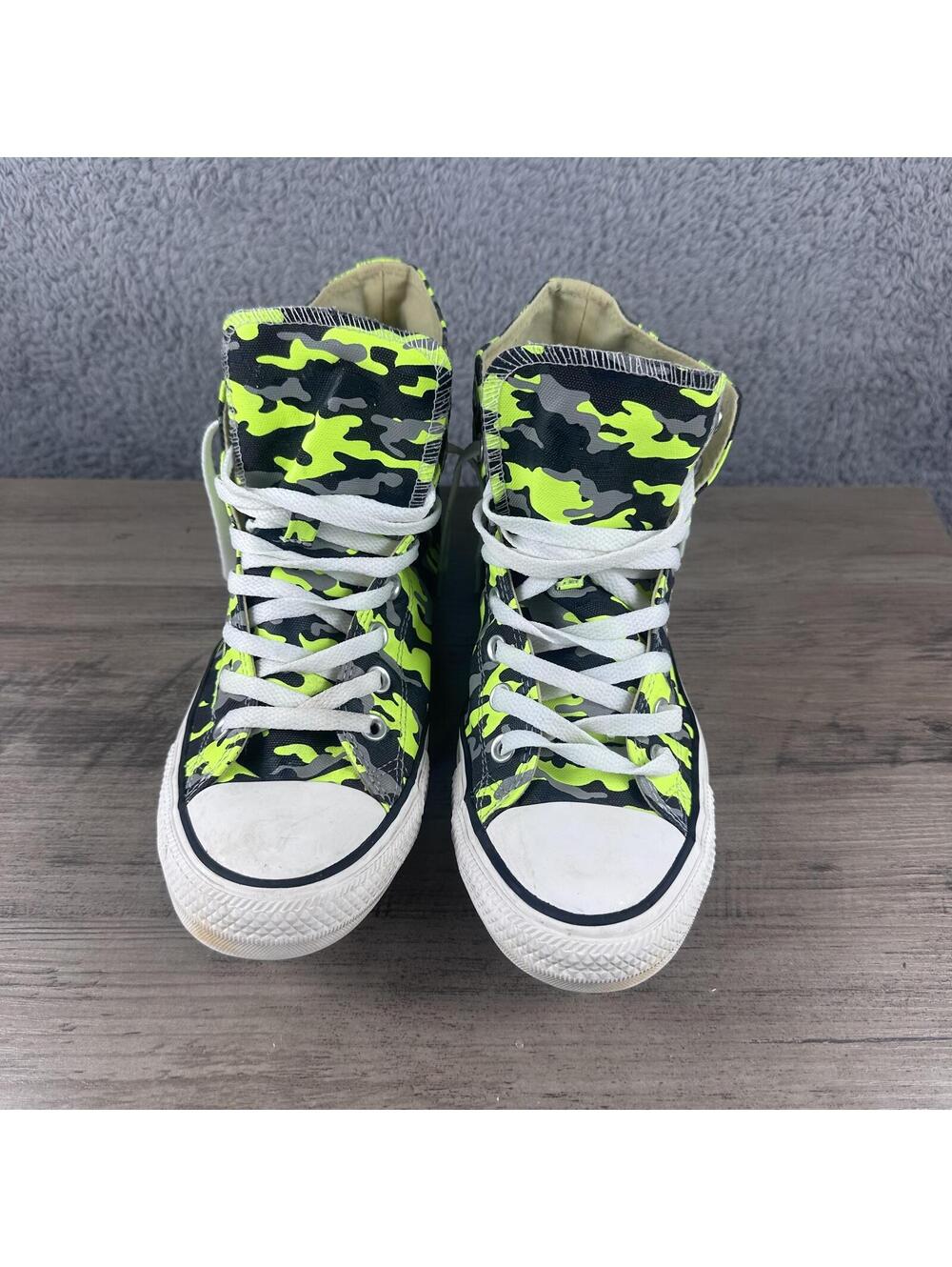 Converse Chuck Taylor All Star‎ High Top Neon Camo Sneakers Size 8
